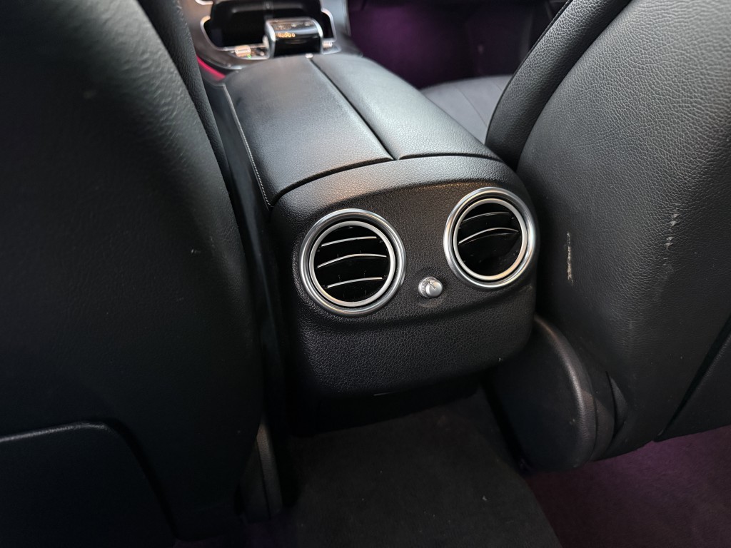 2018 Mercedes-Benz E-Class Image 34