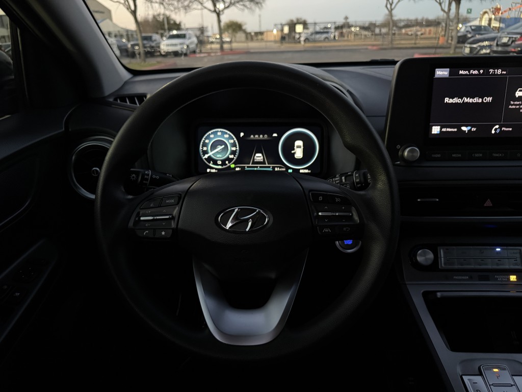 2023 Hyundai Kona Image 16