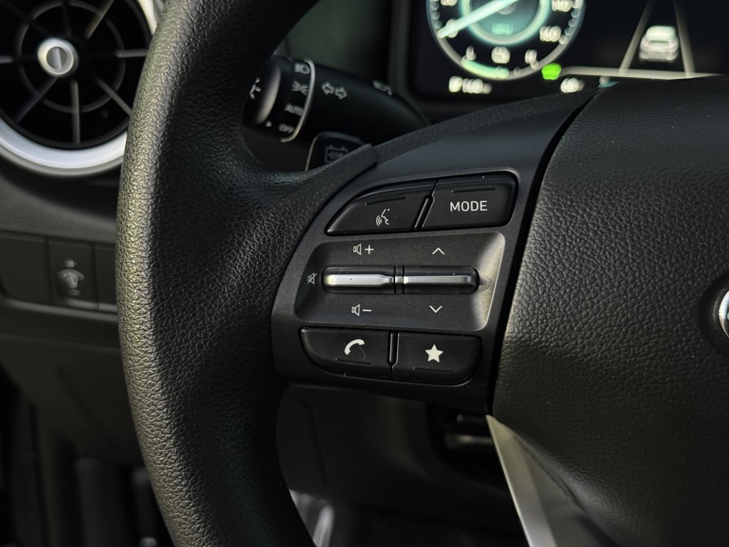 2023 Hyundai Kona Image 17