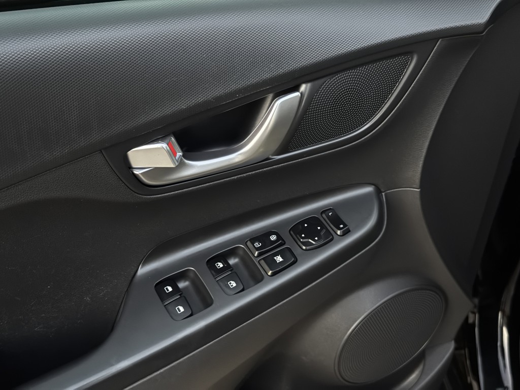 2023 Hyundai Kona Image 25