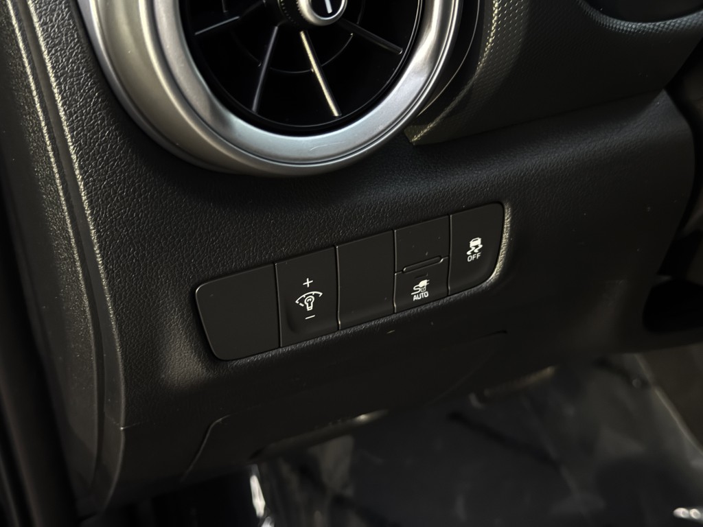 2023 Hyundai Kona Image 26