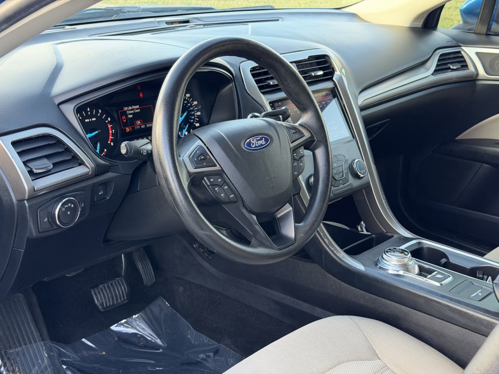 2019 Ford Fusion Image 10