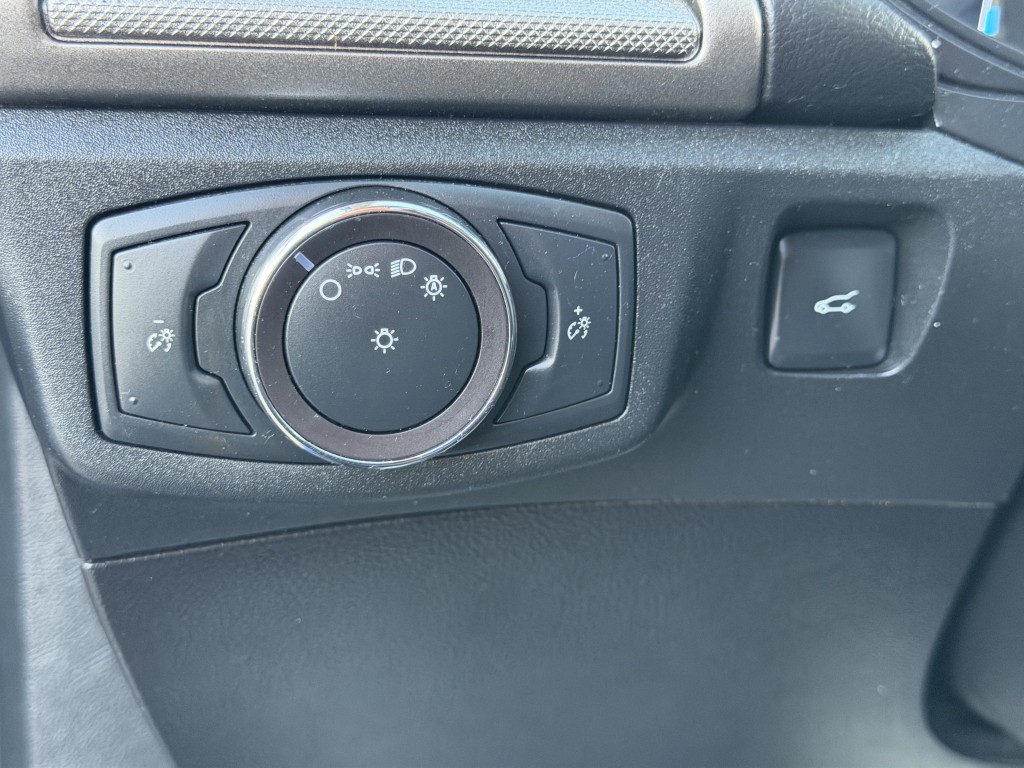 2019 Ford Fusion Image 19