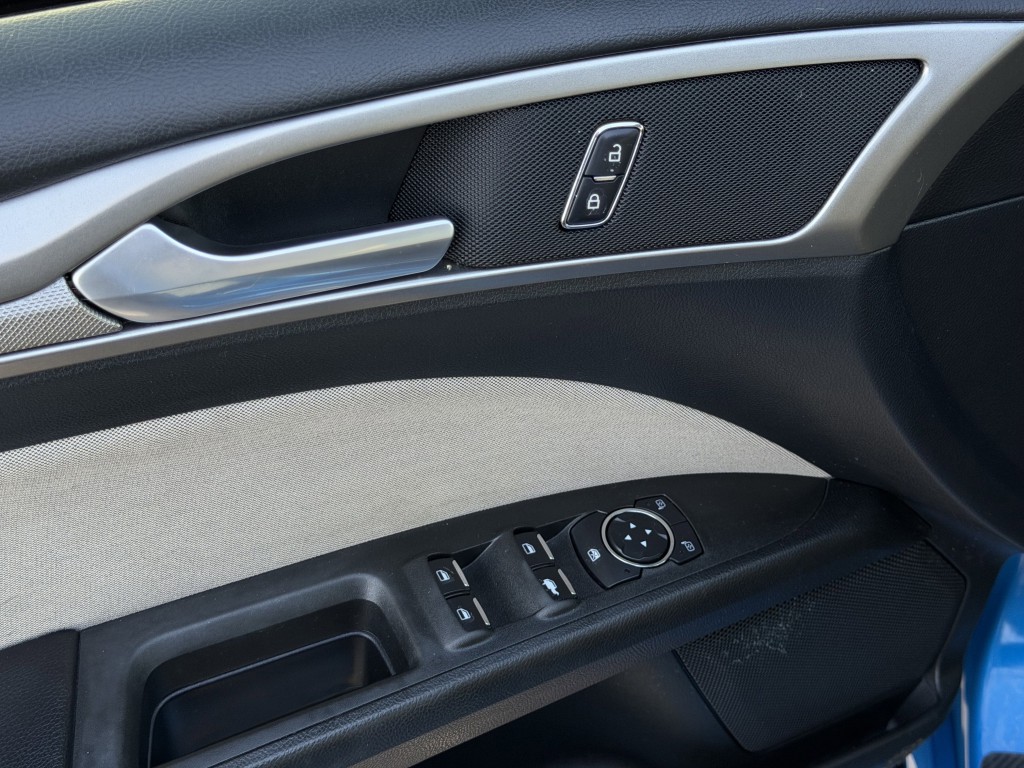 2019 Ford Fusion Image 20