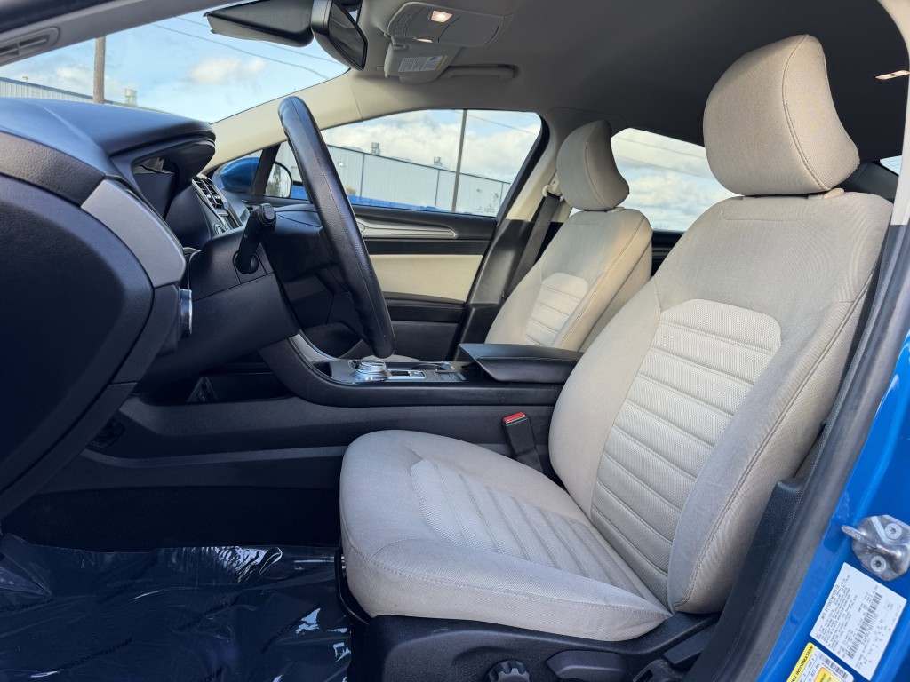 2019 Ford Fusion Image 21