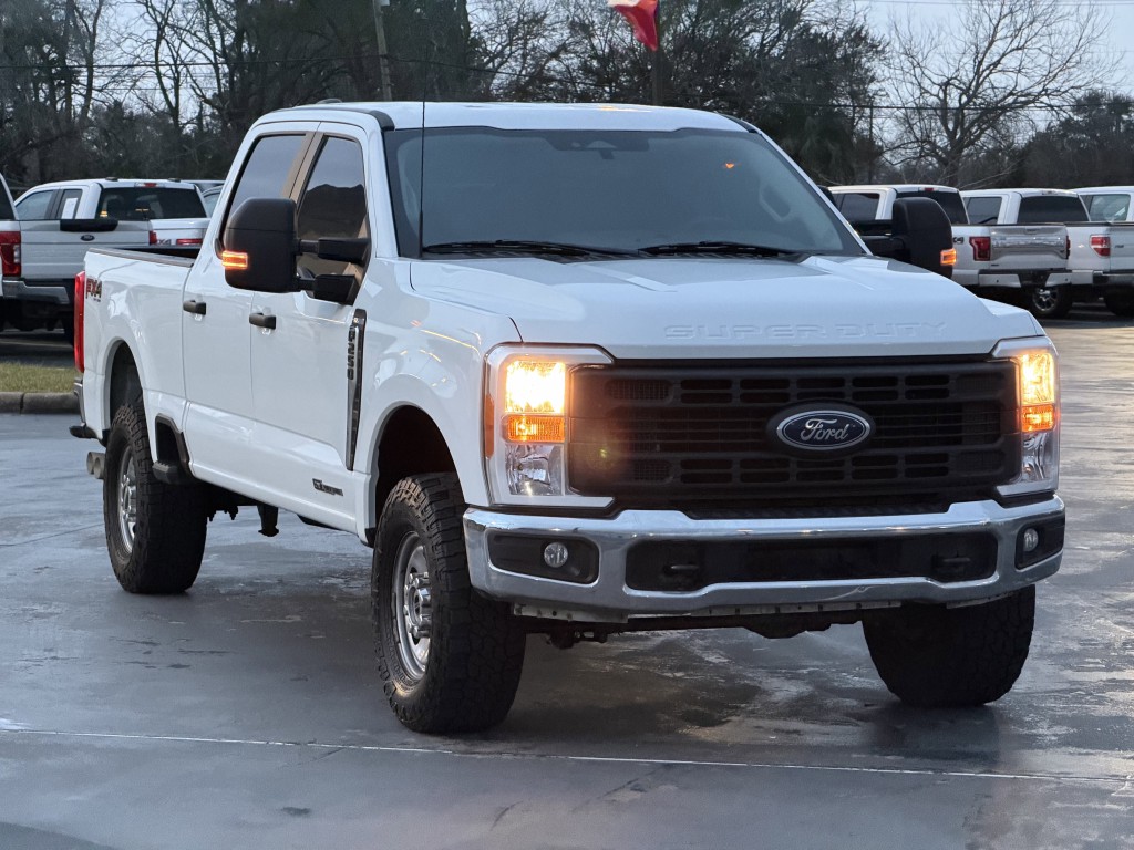 2023 Ford F-250 Image 3