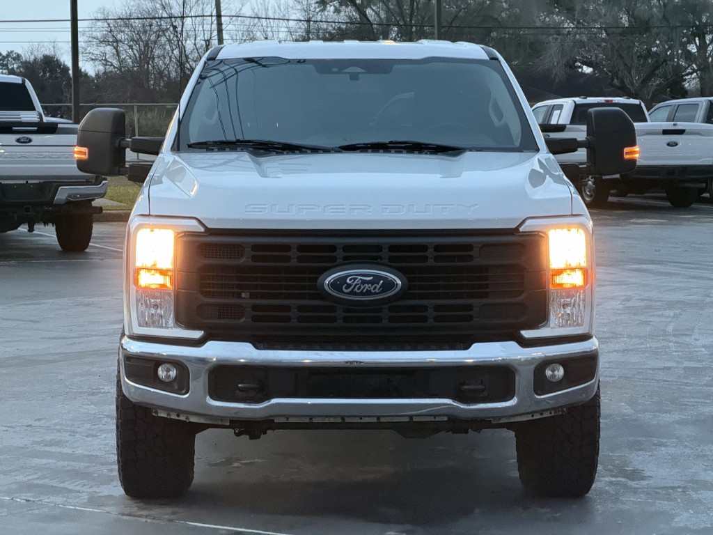 2023 Ford F-250 Image 6