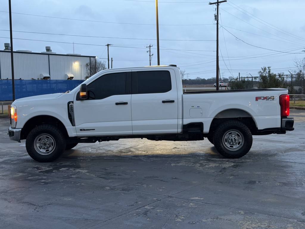 2023 Ford F-250 Image 10