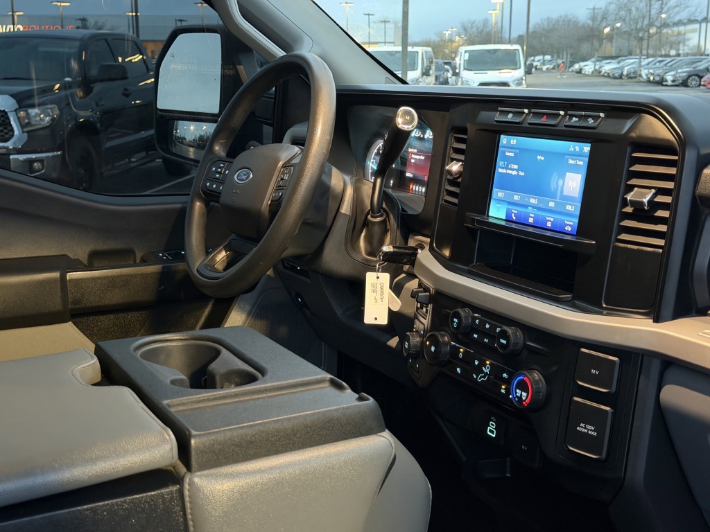 2023 Ford F-250 Image 13