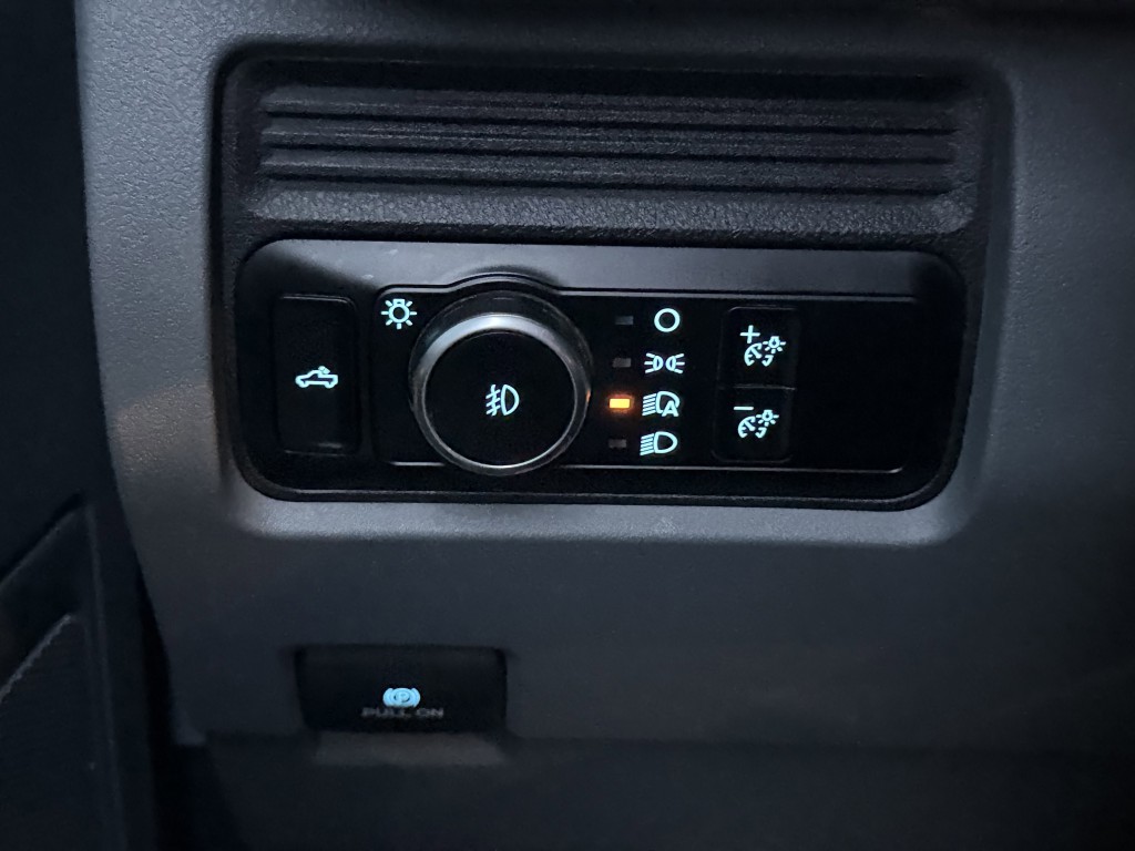 2023 Ford F-250 Image 21