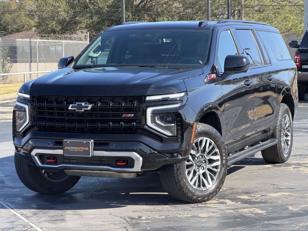 2025 Chevrolet Suburban Image 5