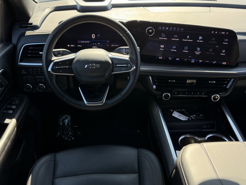 2025 Chevrolet Suburban Image 16