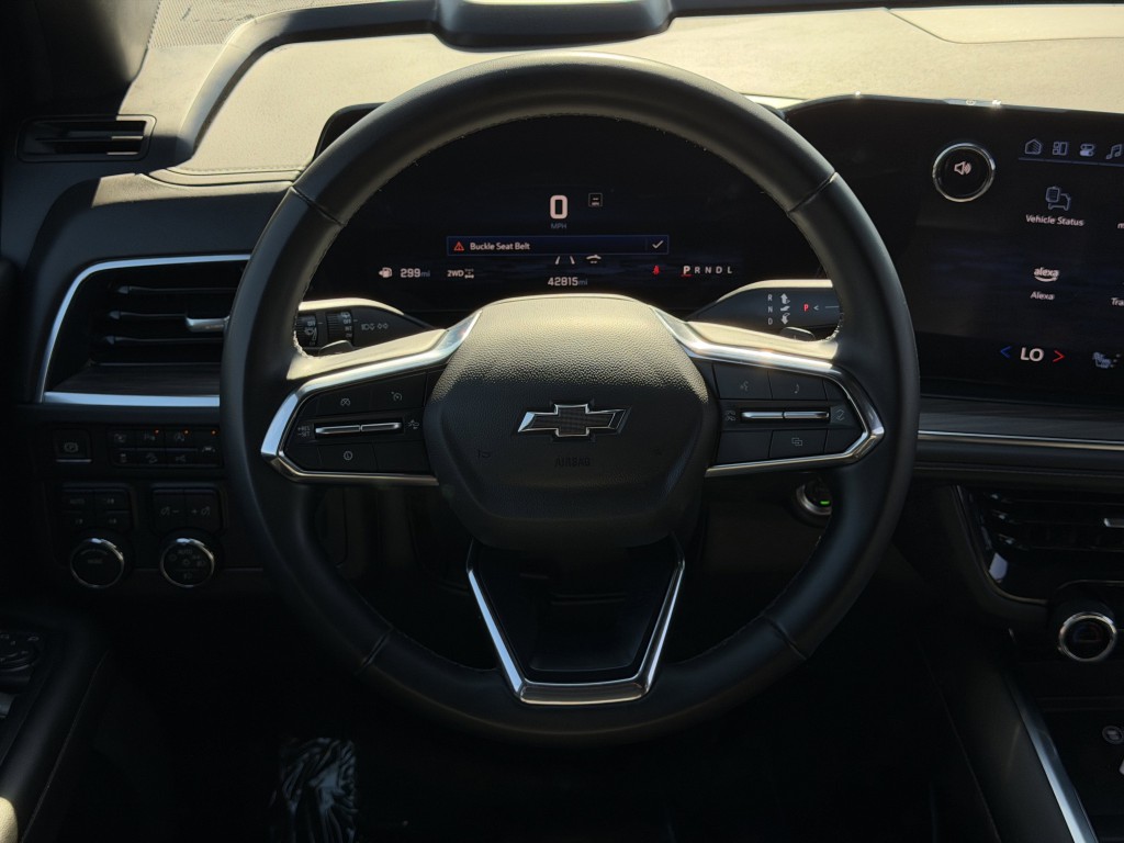 2025 Chevrolet Suburban Image 17