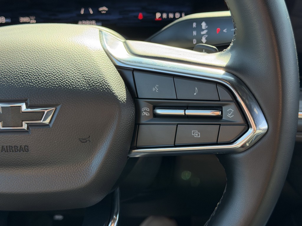 2025 Chevrolet Suburban Image 19