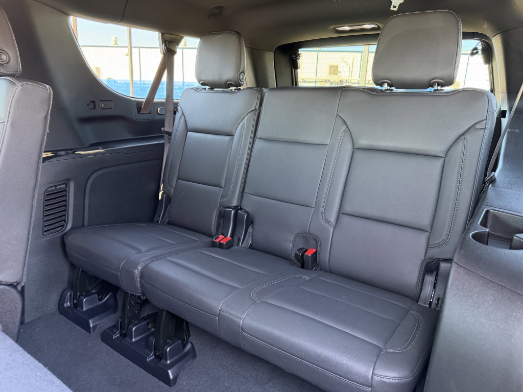 2025 Chevrolet Suburban Image 31