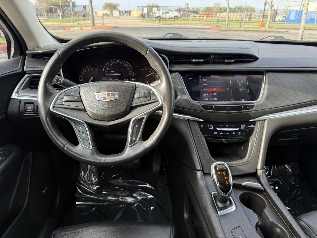 2017 Cadillac XT5 Image 16