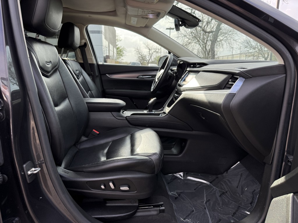2017 Cadillac XT5 Image 29