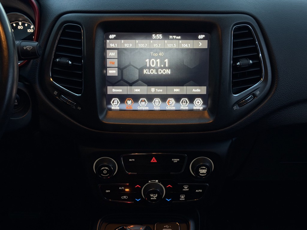 2019 Jeep Compass Image 17