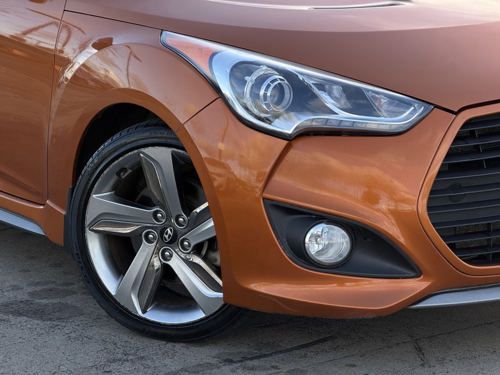 2013 Hyundai Veloster Image 7