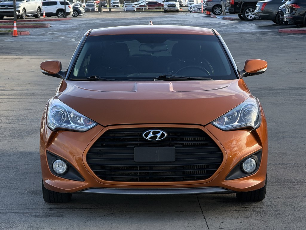 2013 Hyundai Veloster Image 8