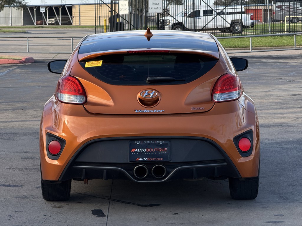 2013 Hyundai Veloster Image 9