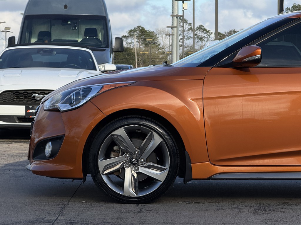 2013 Hyundai Veloster Image 14