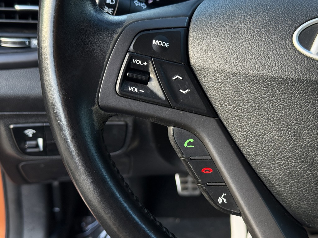 2013 Hyundai Veloster Image 19