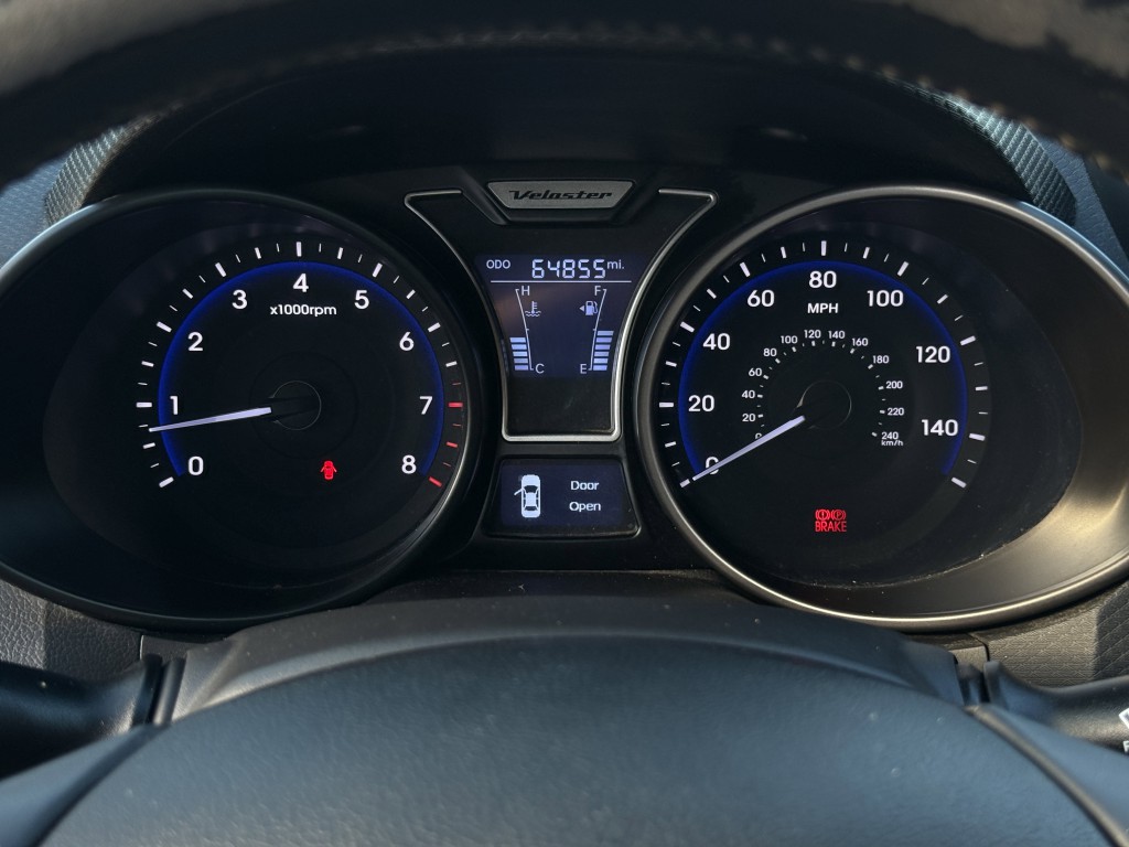 2013 Hyundai Veloster Image 21