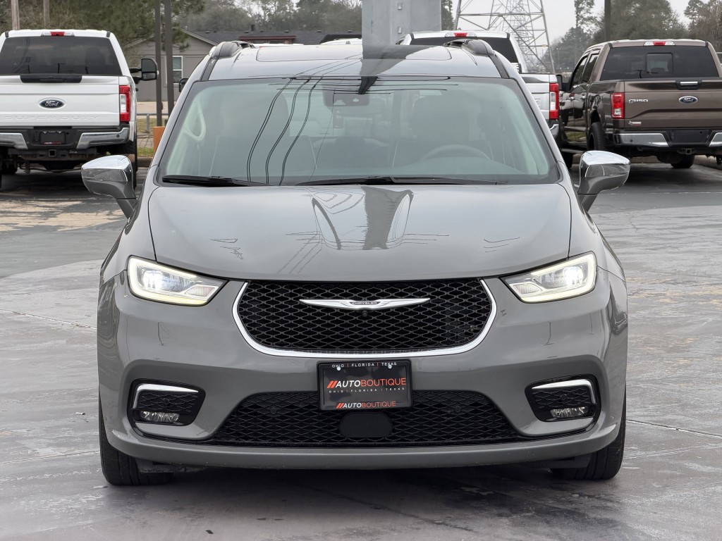 2022 Chrysler Pacifica Image 6