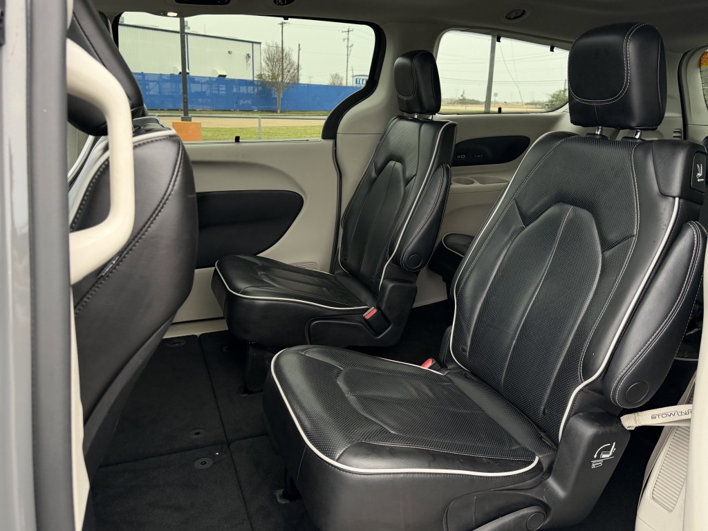 2022 Chrysler Pacifica Image 29