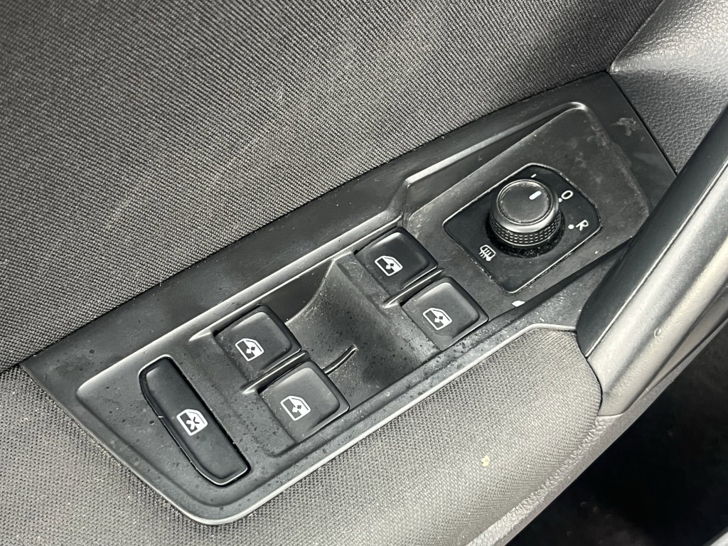 2021 Volkswagen Tiguan Image 26