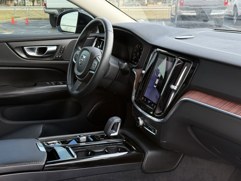 2022 Volvo S60 Image 14
