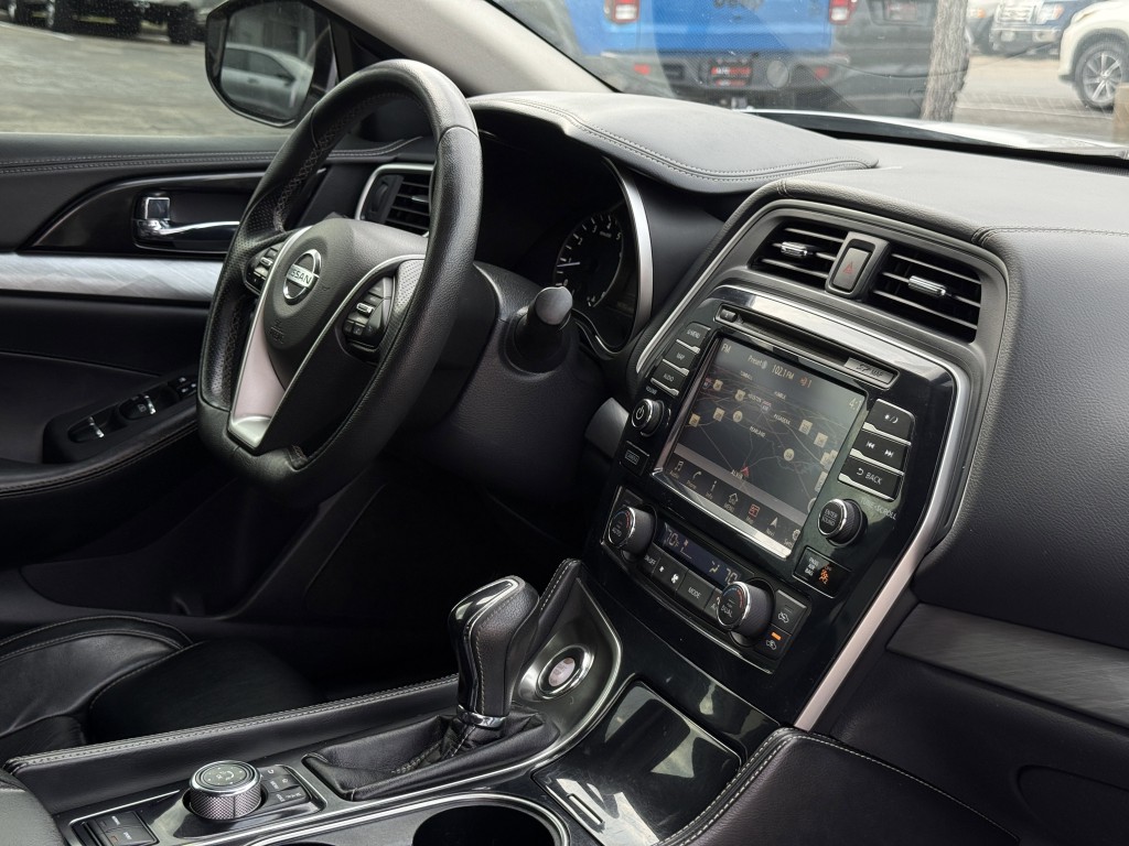 2018 Nissan Maxima Image 14