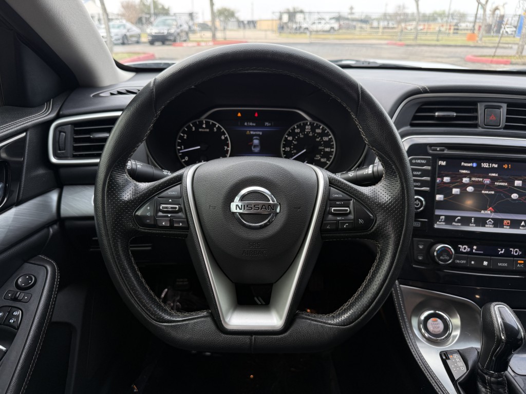 2018 Nissan Maxima Image 16