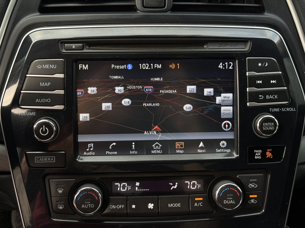 2018 Nissan Maxima Image 21