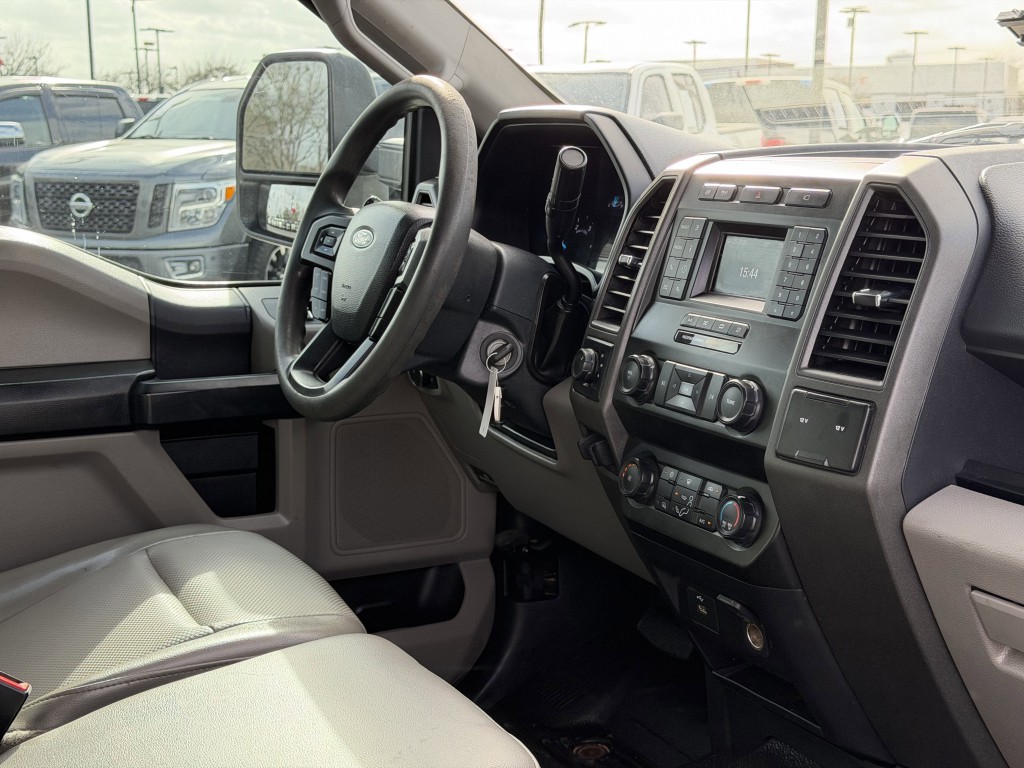 2022 Ford F-250 Image 13