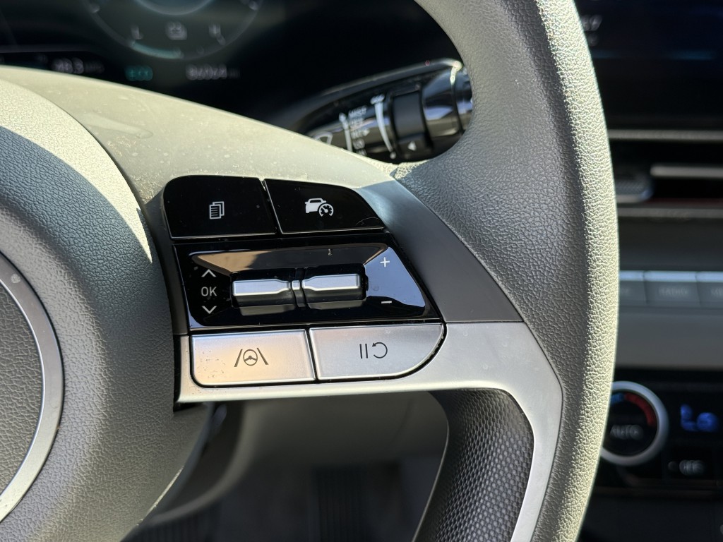 2024 Hyundai Elantra Image 19