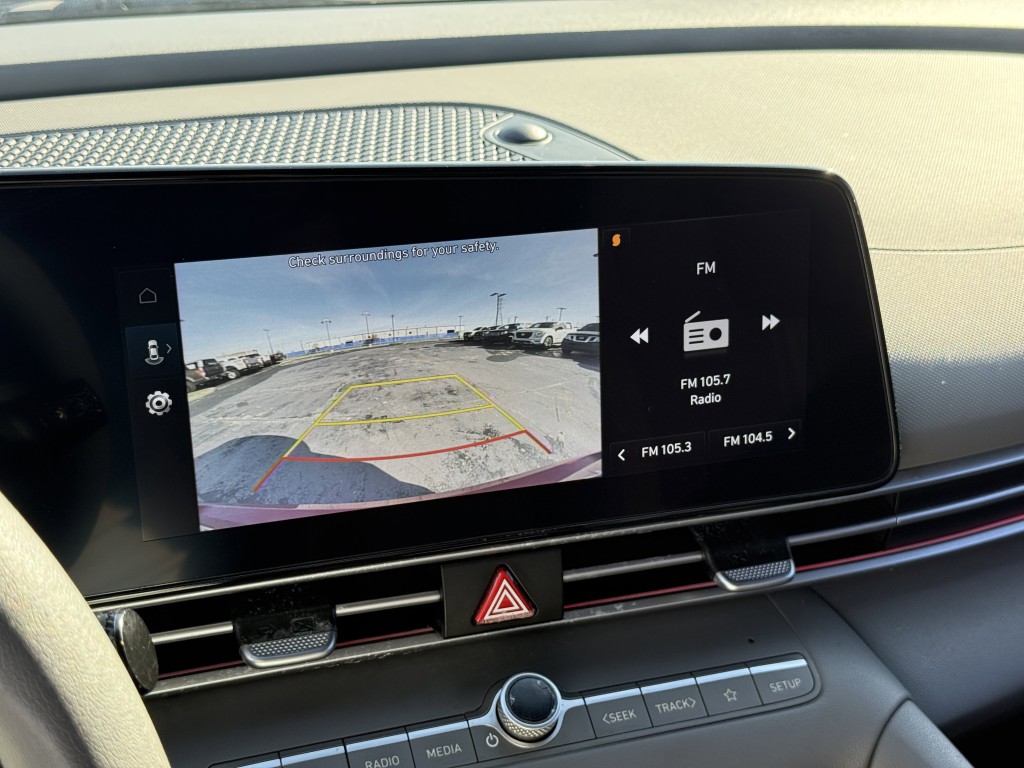 2024 Hyundai Elantra Image 23