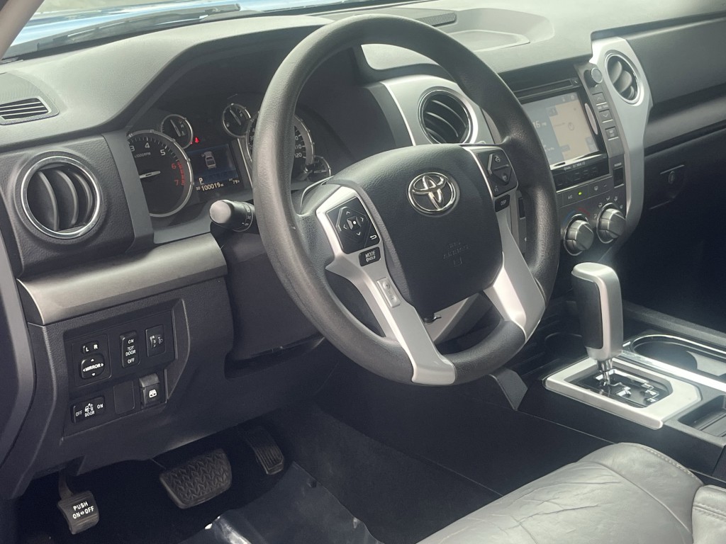 2016 Toyota Tundra Image 12