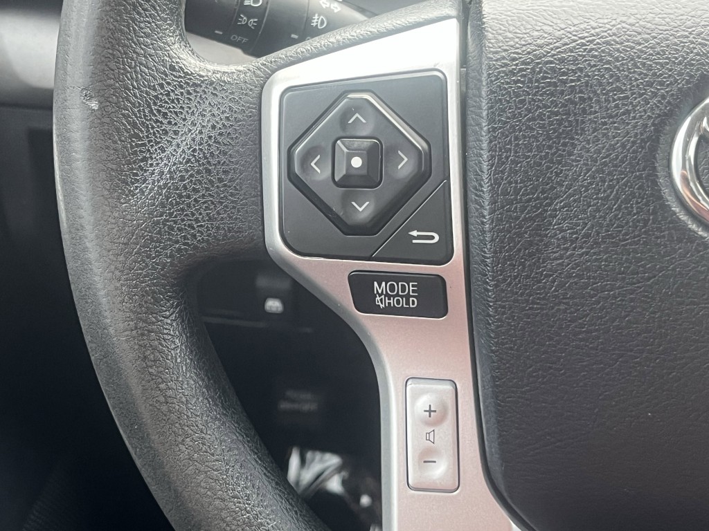 2016 Toyota Tundra Image 16