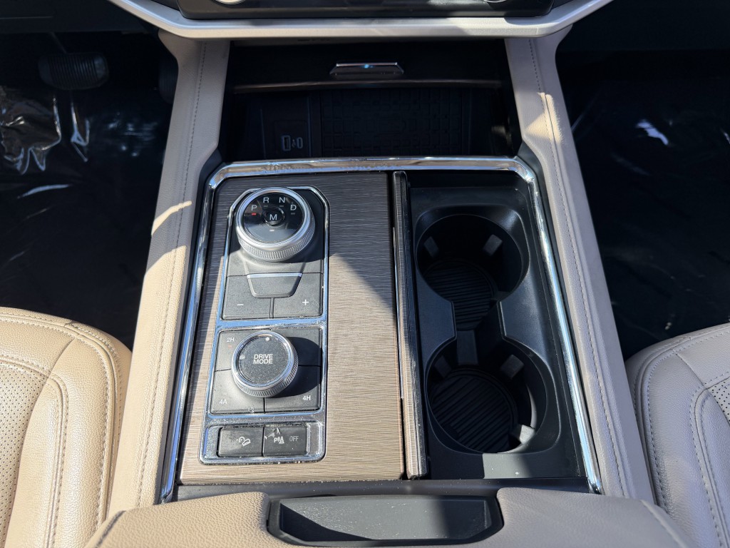 2024 Ford Expedition Image 22