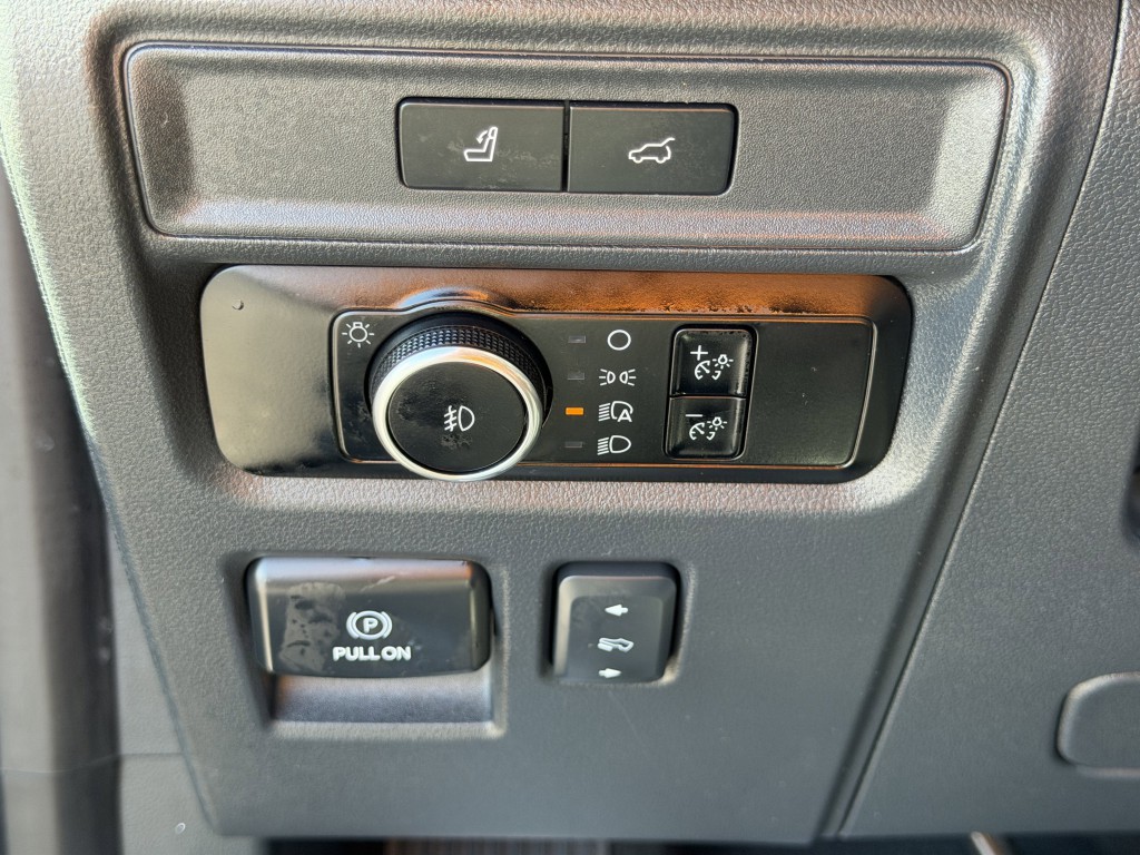 2024 Ford Expedition Image 23