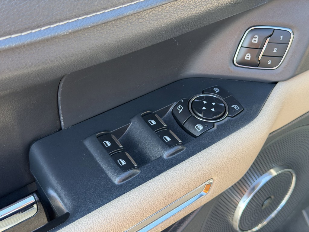 2024 Ford Expedition Image 24