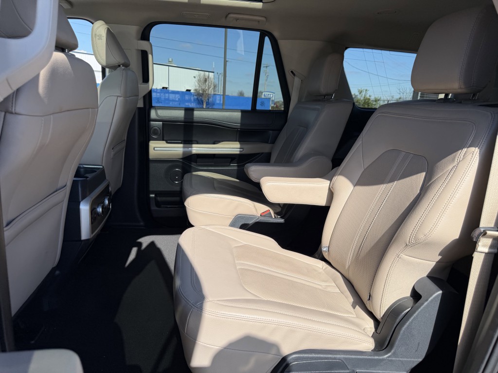2024 Ford Expedition Image 30