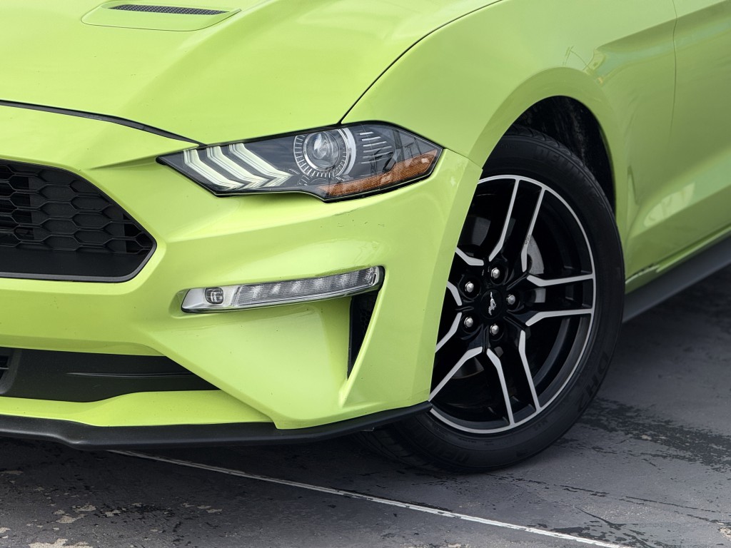 2020 Ford Mustang Image 9