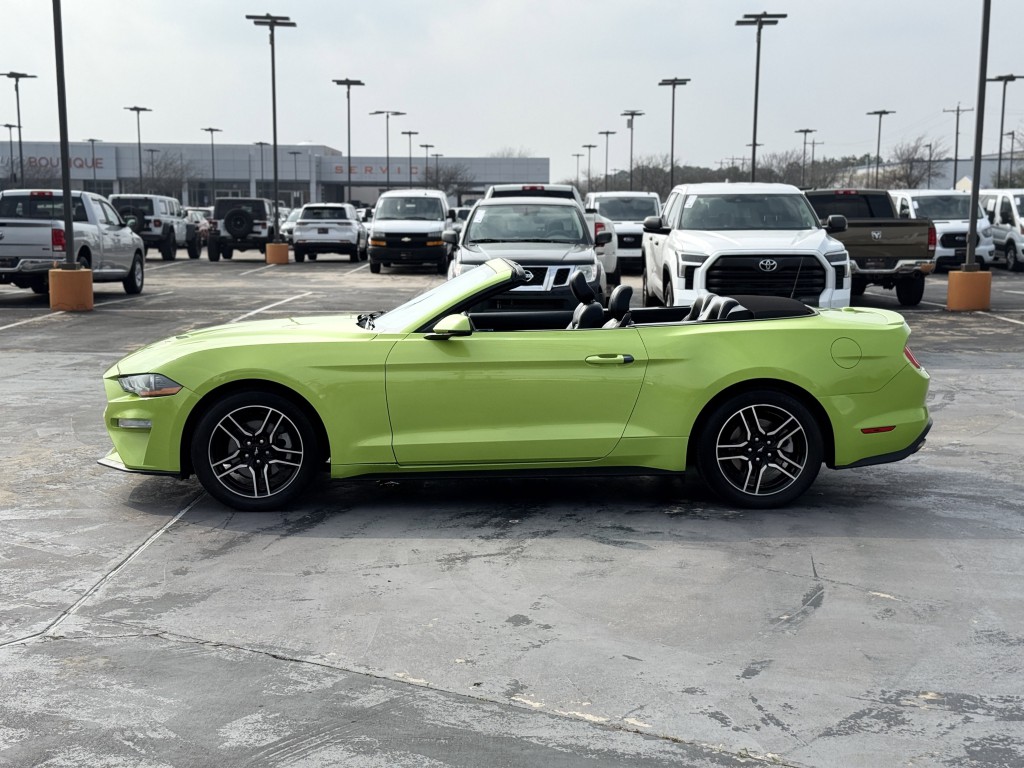 2020 Ford Mustang Image 13