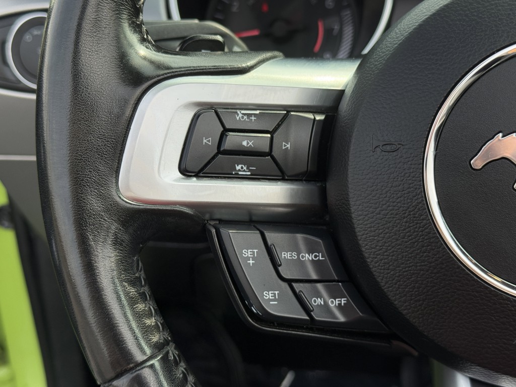 2020 Ford Mustang Image 21