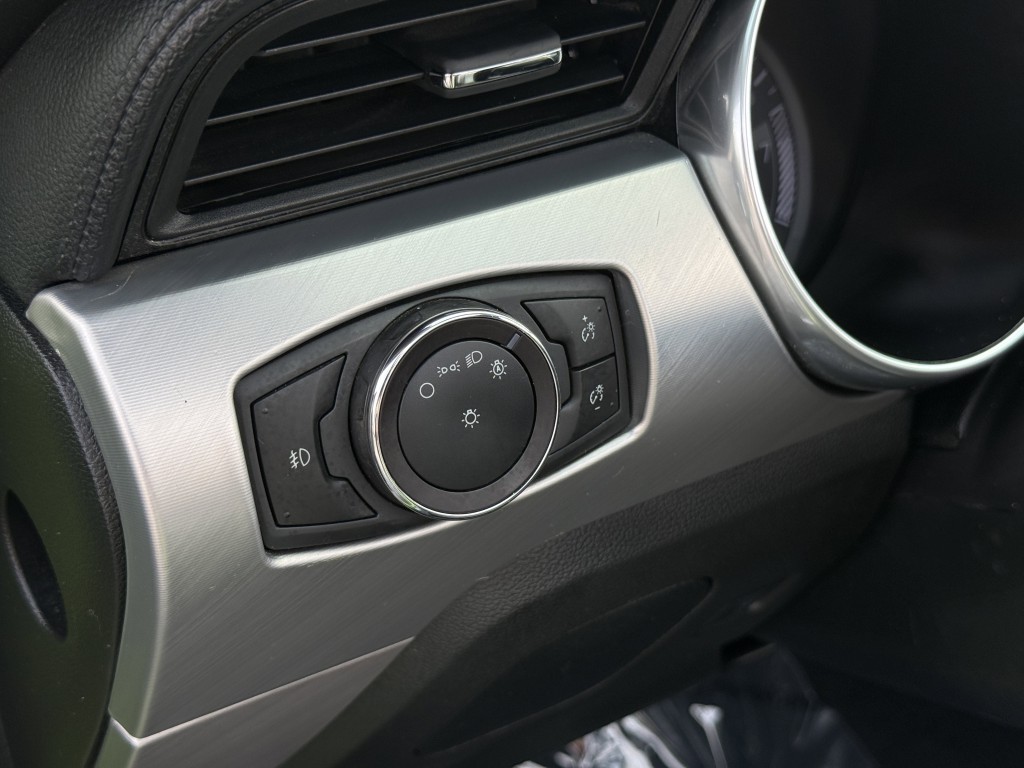 2020 Ford Mustang Image 29