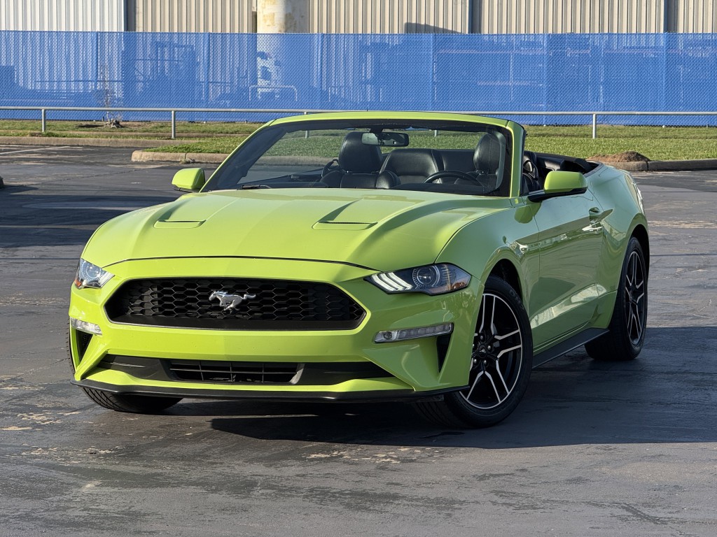 2020 Ford Mustang Image 3