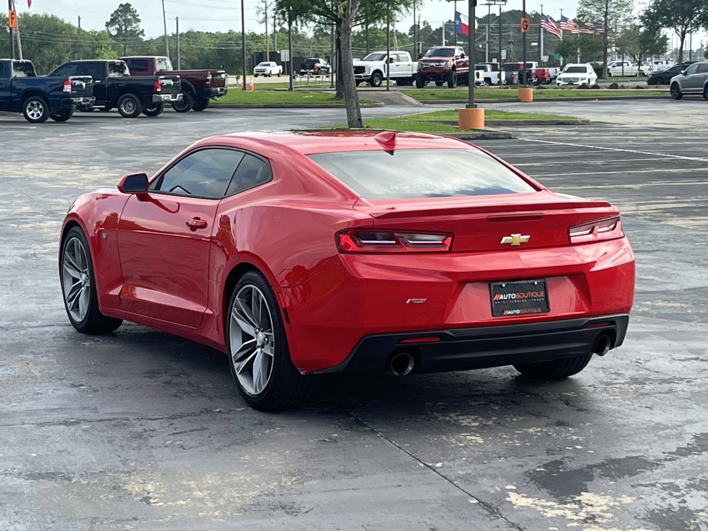 2018 Chevrolet Camaro Image 9